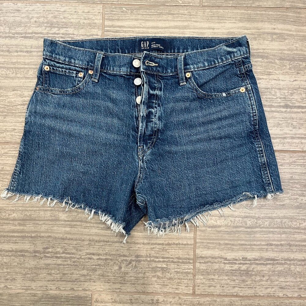 Gap Womens High Rise Cheeky Short 12/31 Button Fly, Perfect Condition